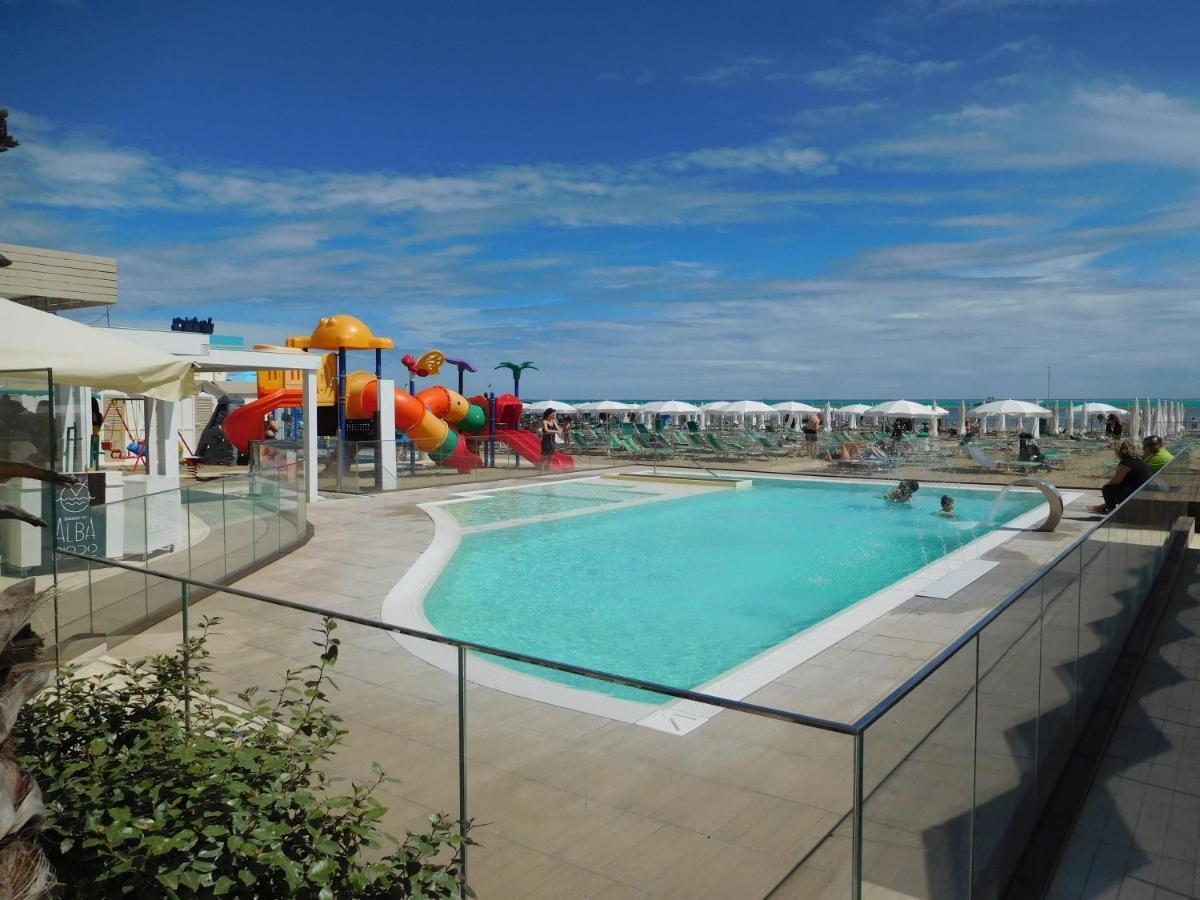 Hotel Villa Linda - Family Hotel - Nuova Costruzione Antisismica ริชชิโอเน ภายนอก รูปภาพ
