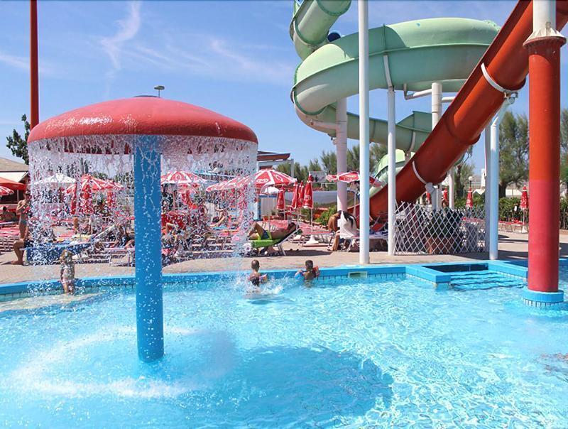 Hotel Villa Linda - Family Hotel - Nuova Costruzione Antisismica ริชชิโอเน ภายนอก รูปภาพ
