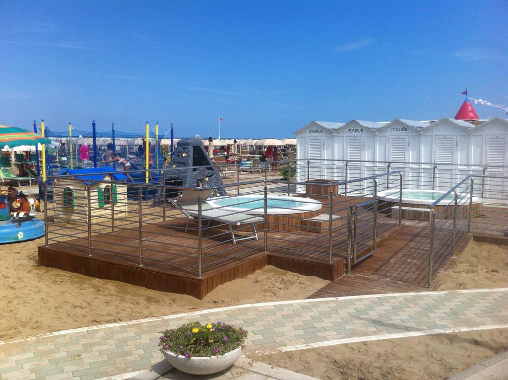 Hotel Villa Linda - Family Hotel - Nuova Costruzione Antisismica ริชชิโอเน ภายนอก รูปภาพ