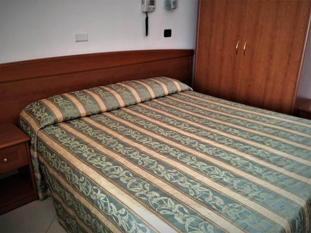 Hotel Villa Linda - Family Hotel - Nuova Costruzione Antisismica ริชชิโอเน ภายนอก รูปภาพ