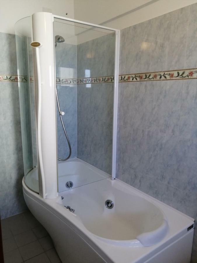 Hotel Villa Linda - Family Hotel - Nuova Costruzione Antisismica ริชชิโอเน ภายนอก รูปภาพ